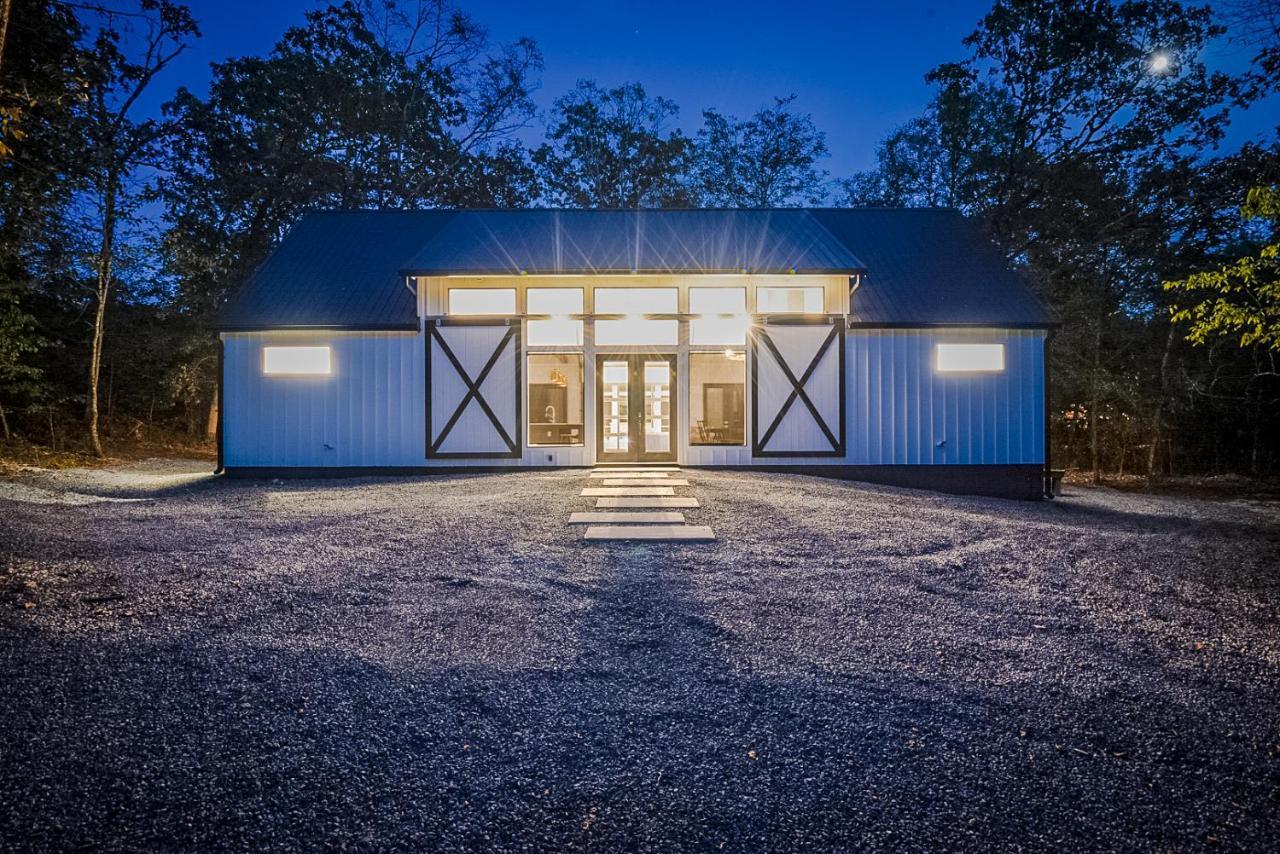 "The Barndo" 4Br Luxury Cabin, Hot Tub, Fire Pit, Bunks, Arcades, Playhouse! Брокен-Боу Экстерьер фото