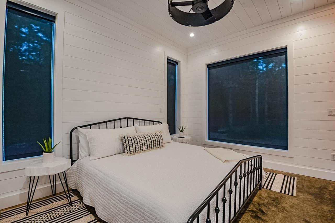 "The Barndo" 4Br Luxury Cabin, Hot Tub, Fire Pit, Bunks, Arcades, Playhouse! Брокен-Боу Экстерьер фото
