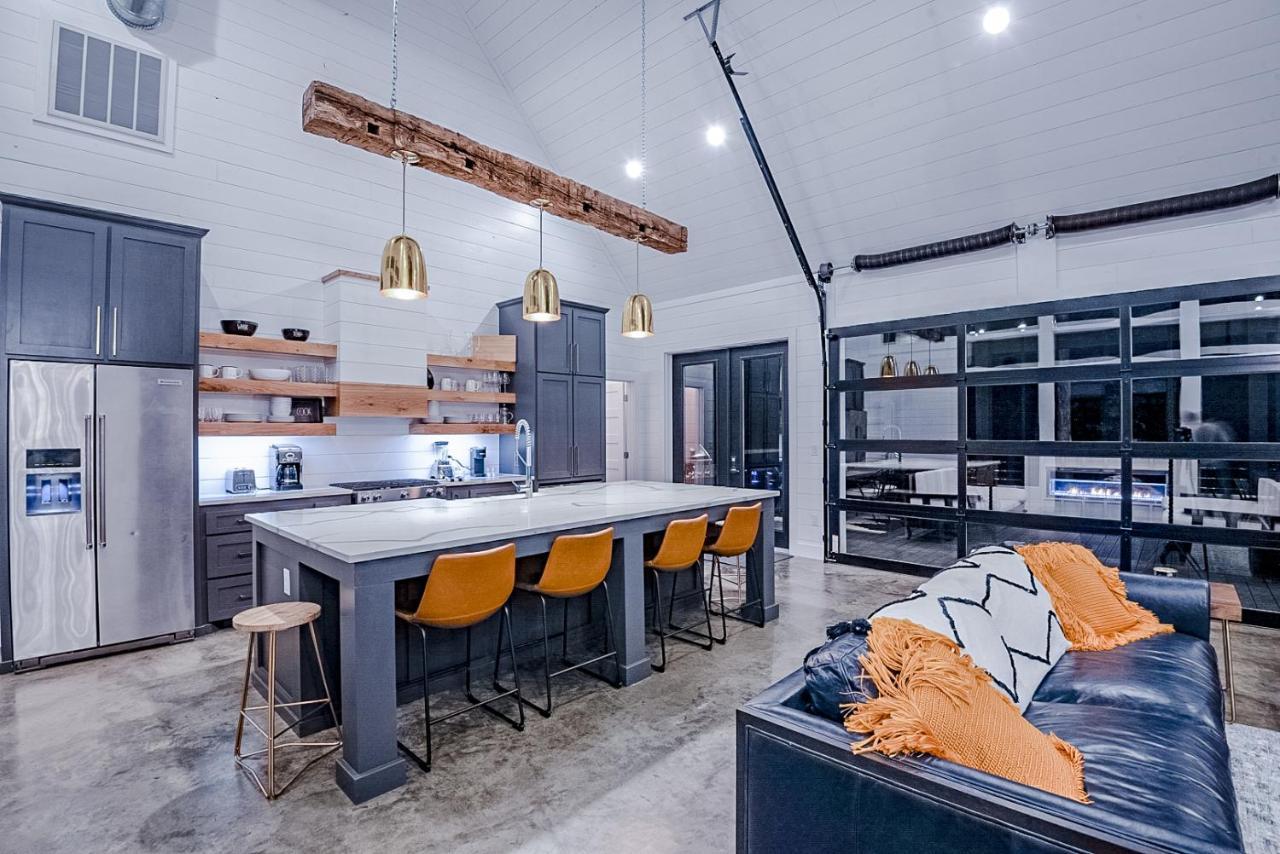 "The Barndo" 4Br Luxury Cabin, Hot Tub, Fire Pit, Bunks, Arcades, Playhouse! Брокен-Боу Экстерьер фото