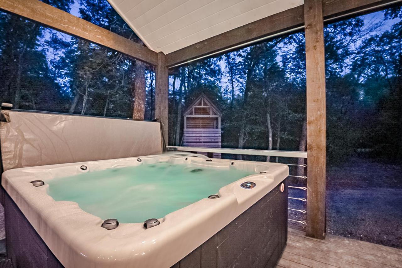 "The Barndo" 4Br Luxury Cabin, Hot Tub, Fire Pit, Bunks, Arcades, Playhouse! Брокен-Боу Экстерьер фото
