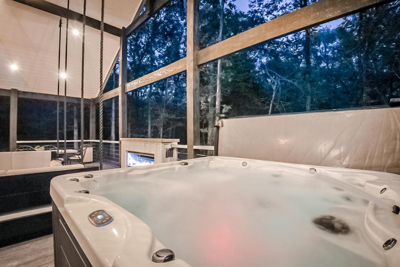 "The Barndo" 4Br Luxury Cabin, Hot Tub, Fire Pit, Bunks, Arcades, Playhouse! Брокен-Боу Экстерьер фото